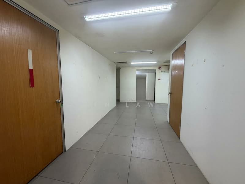 Shop for Rent in KL City Centre (Kuala Lumpur) - Zen Law - Corridor - PropertyGuru.com.my