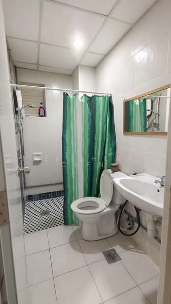 Service Residence for Sale at Subang Avenue - Yee Cheak Chen - Bathroom - PropertyGuru.com.my