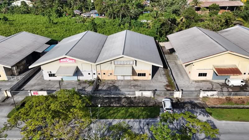 Semi-D Factory for Rent in Pending Industrial Estate (Kuching) - Sherene Kok - Exterior - PropertyGuru.com.my