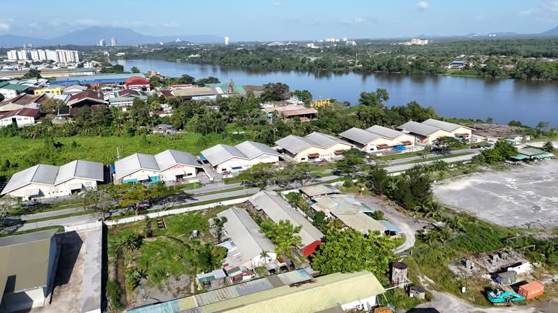 Semi-D Factory for Rent in Pending Industrial Estate (Kuching) - Sherene Kok - Exterior - PropertyGuru.com.my