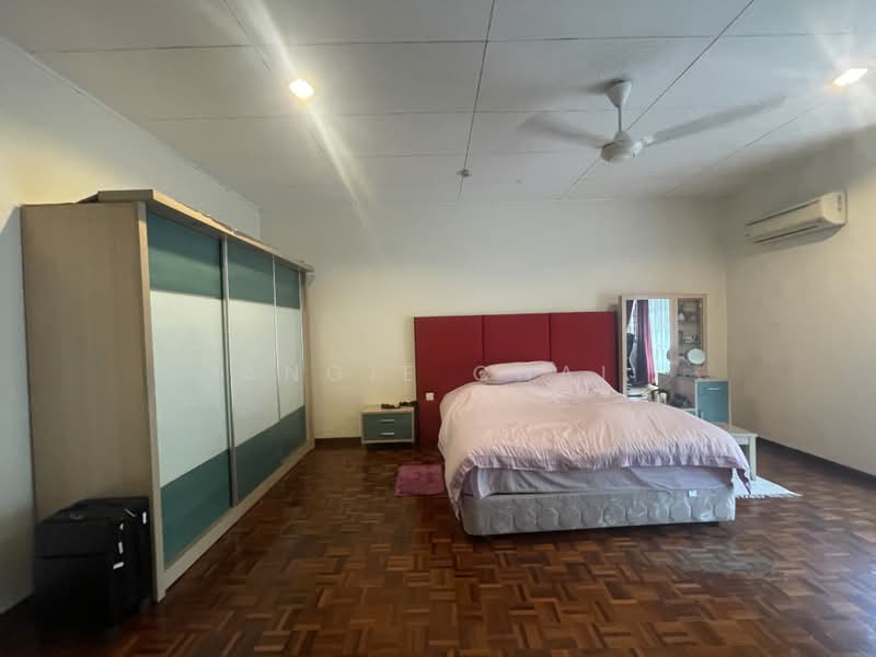 Townhouse for Sale in Sunway Damansara (Kota Damansara) - Angie Chai - Bedroom - PropertyGuru.com.my