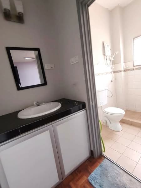 Rumah Teres 2 Tingkat untuk Dijual di Kajang Prima (Kajang) - Kelvin Ng - Bathroom - PropertyGuru.com.my