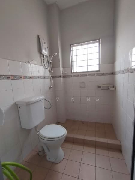 Rumah Teres 2 Tingkat untuk Dijual di Kajang Prima (Kajang) - Kelvin Ng - Bathroom - PropertyGuru.com.my