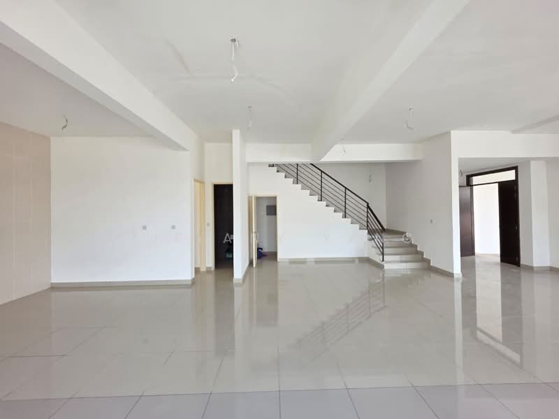 Semi-Detached House for Sale in Rawang (Selangor) - Tiffany Yang - Living Room - PropertyGuru.com.my