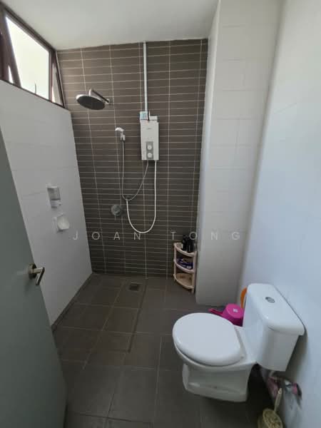 Servis Apartment untuk Disewa di Palazio - Joan Tong - Bathroom - PropertyGuru.com.my