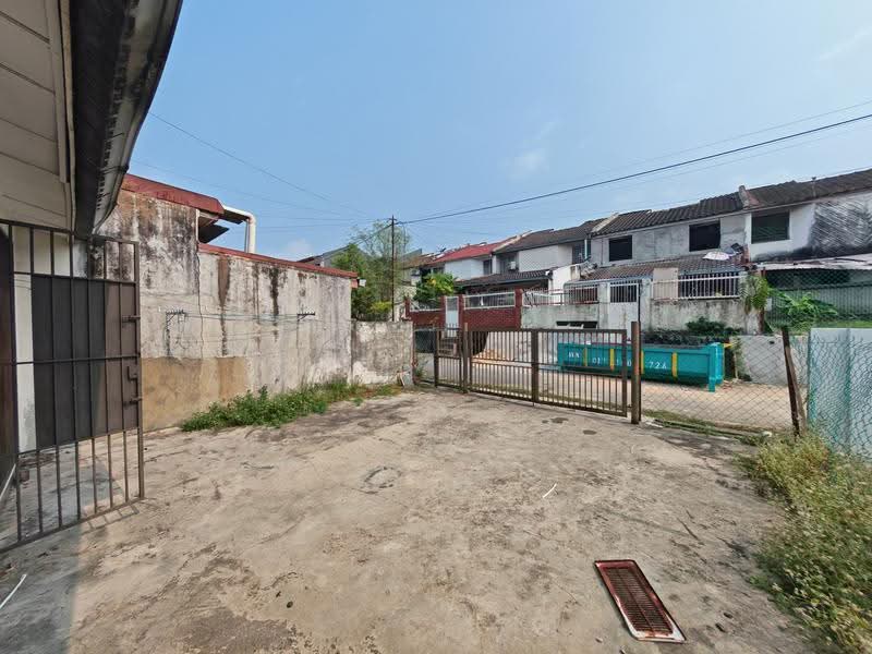 Rumah Teres 2-Tingkat untuk Dijual di SS14 (Subang Jaya) - RL Han - Exterior - PropertyGuru.com.my