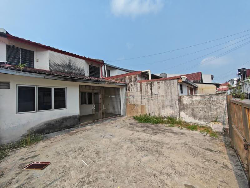 2-storey Terraced House for Sale in SS14 (Subang Jaya) - RL Han - Exterior - PropertyGuru.com.my