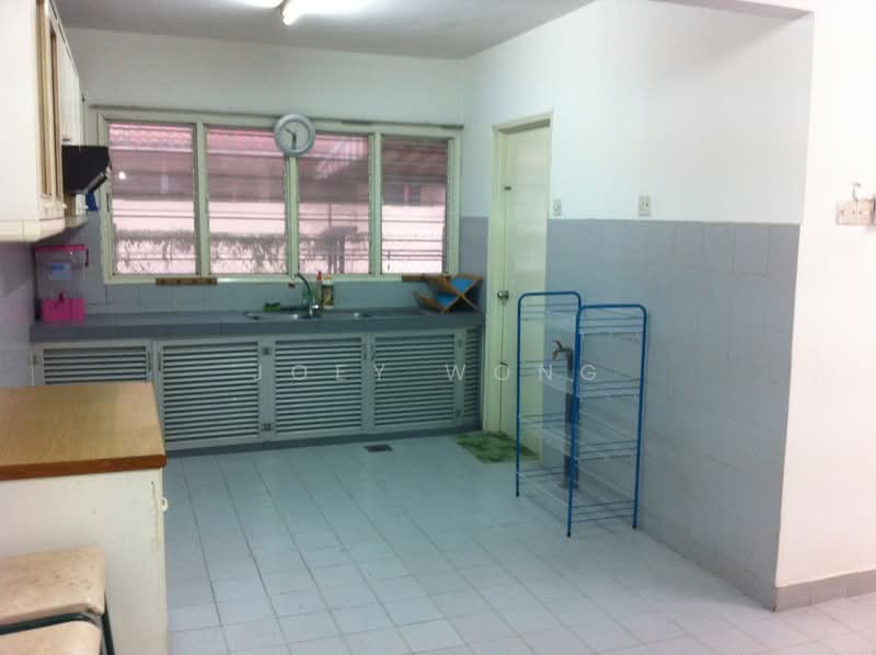 2.5-storey Terraced House for Rent in Wangsa Baiduri (Subang Jaya) - Joey Wong - Kitchen - PropertyGuru.com.my