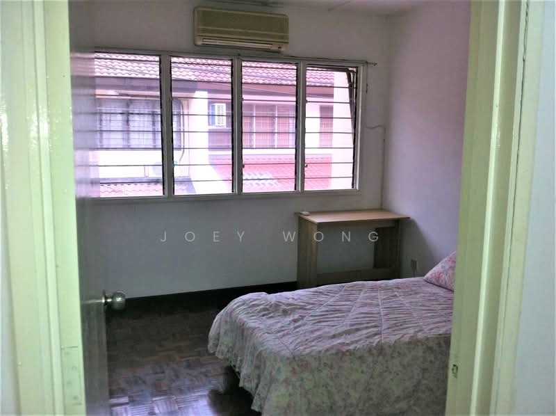 2.5-storey Terraced House for Rent in Wangsa Baiduri (Subang Jaya) - Joey Wong - Bedroom - PropertyGuru.com.my