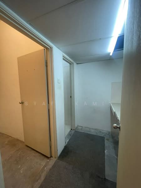 Shop / Office for Rent in Bandar Baru Uda (Tampoi) - Syafa Kamis - Interior - PropertyGuru.com.my