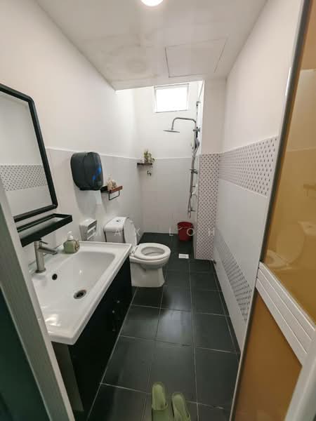Kedai / Pejabat untuk Disewa di Taman Setia Indah (Tebrau) - Max Loh - Bathroom - PropertyGuru.com.my