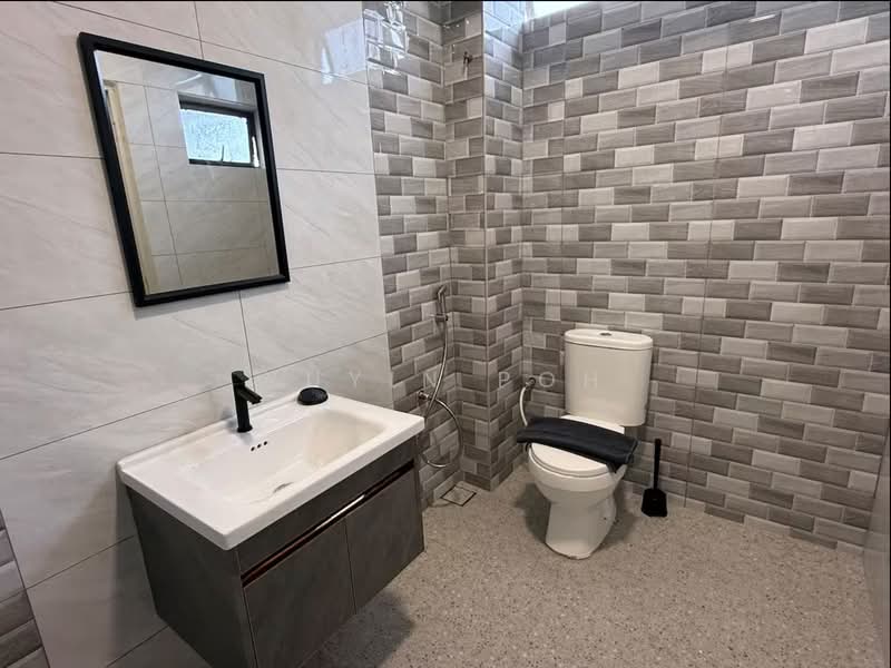 Rumah Berkembar untuk Dijual di Taman Pelangi (Johor Bahru) - YUYIN POH - Bathroom - PropertyGuru.com.my