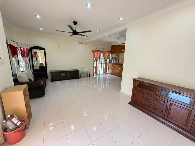 Semi-Detached House for Rent in Ipoh (Perak) - Ainsley Thong - Living Room - PropertyGuru.com.my