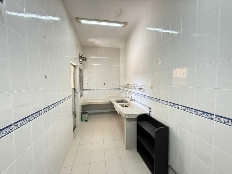 Semi-Detached House for Rent in Ipoh (Perak) - Ainsley Thong - Kitchen - PropertyGuru.com.my