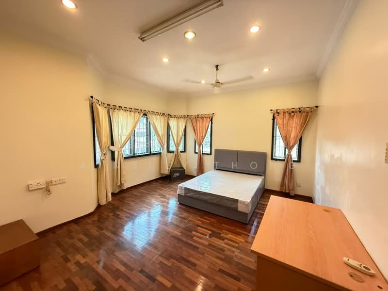 Semi-Detached House for Rent in Ipoh (Perak) - Ainsley Thong - Bedroom - PropertyGuru.com.my