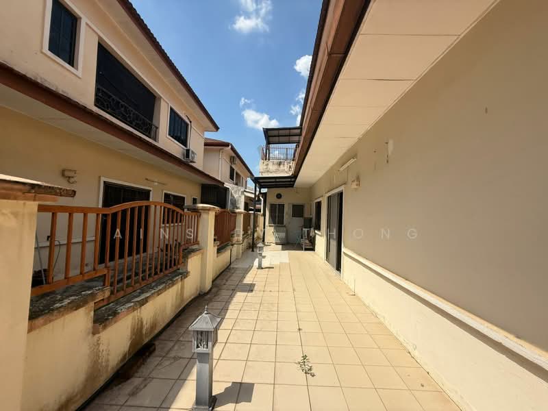 Semi-Detached House for Rent in Ipoh (Perak) - Ainsley Thong - Exterior - PropertyGuru.com.my