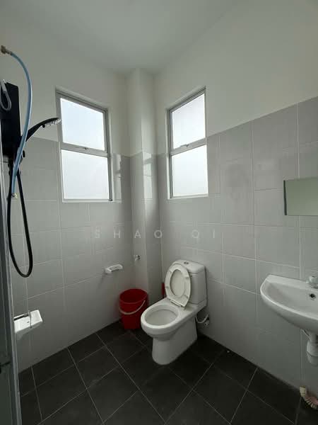 Rumah Berkembar untuk Disewa di Kelapa Sawit (Kulai) - Shao Qi - Bathroom - PropertyGuru.com.my