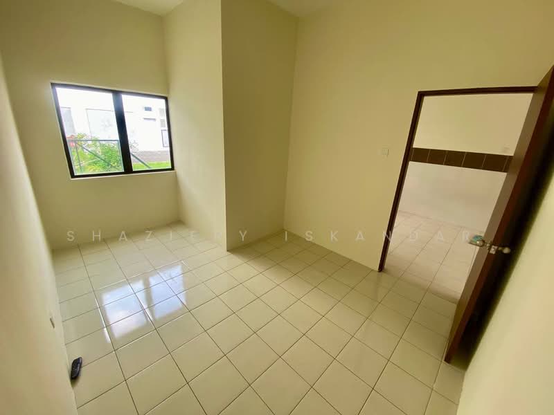 Rumah Teres 2 Tingkat untuk Dijual di Kuala Selangor (Selangor) - Shaziery Iskandar - PropertyGuru.com.my