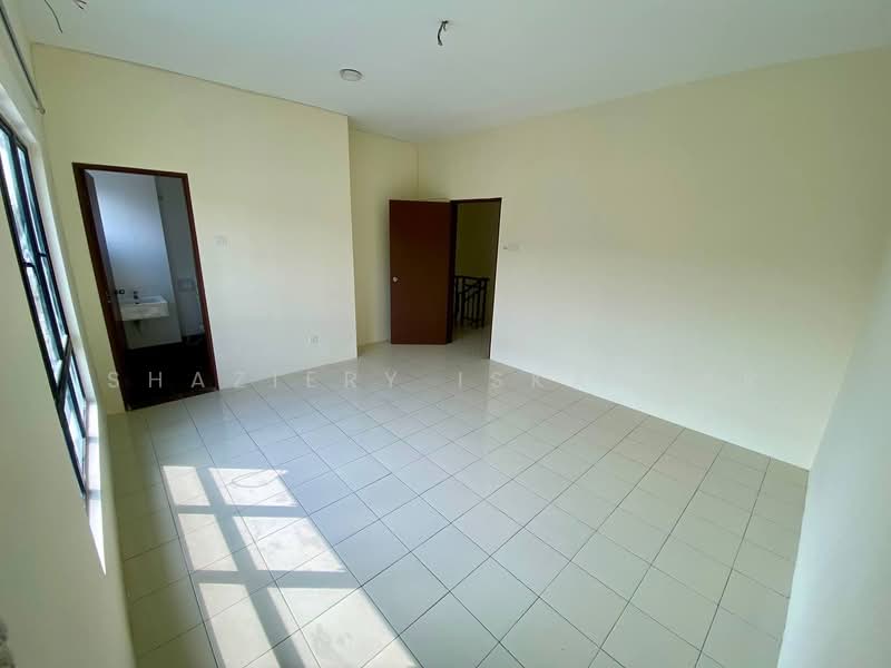 Rumah Teres 2 Tingkat untuk Dijual di Kuala Selangor (Selangor) - Shaziery Iskandar - PropertyGuru.com.my