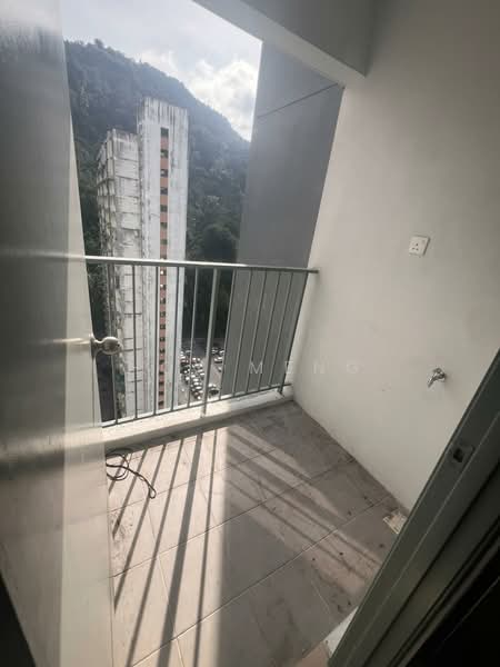 Servis Apartment untuk Disewa di The Stone - Hoy Meng - Balcony - PropertyGuru.com.my