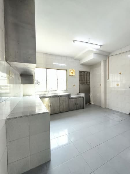 Rumah Teres 2 Tingkat untuk Dijual di Seksyen 2, Taman Kinrara (Puchong) - Alvin Chye - Kitchen - PropertyGuru.com.my