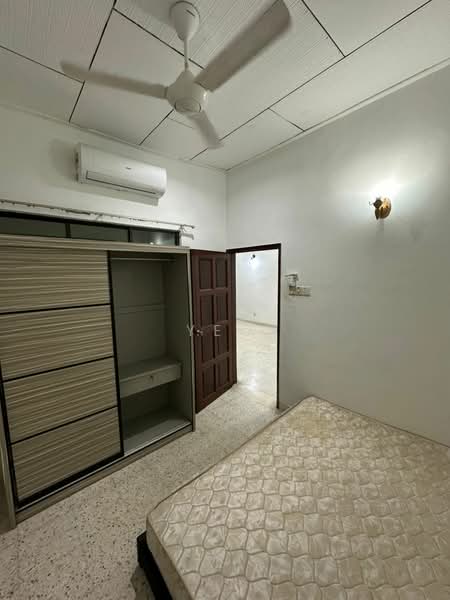 1-storey Terraced House for Rent in Taman Pelangi (Johor Bahru) - Yeo - PropertyGuru.com.my