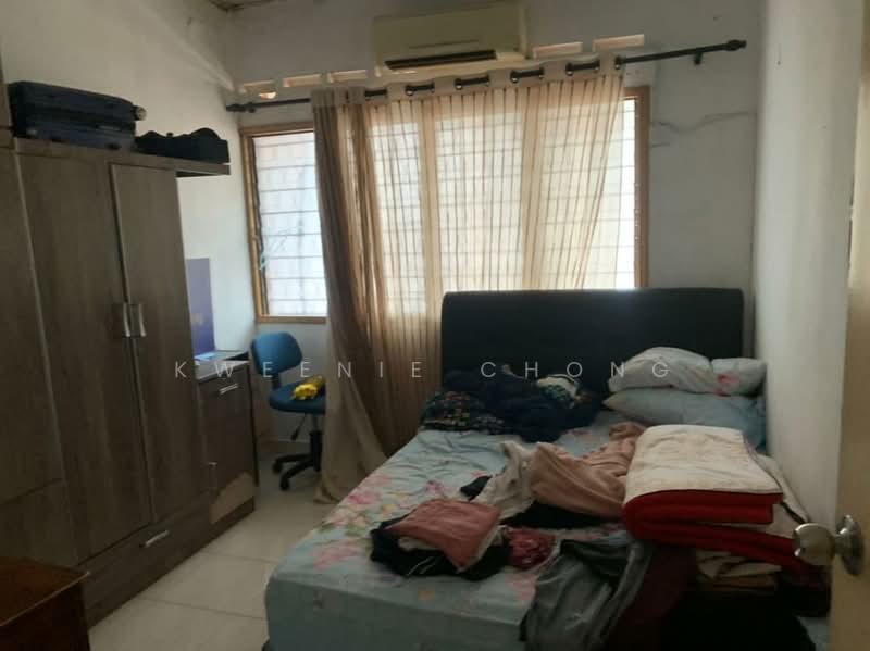 Rumah Teres 2 Tingkat untuk Dijual di Ampang Jaya (Ampang) - Kweenie Chong - Bedroom - PropertyGuru.com.my