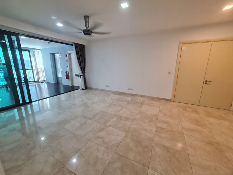 Kondominium untuk Dijual di Sastra U-Thant - Sam Ho - Living Room - PropertyGuru.com.my
