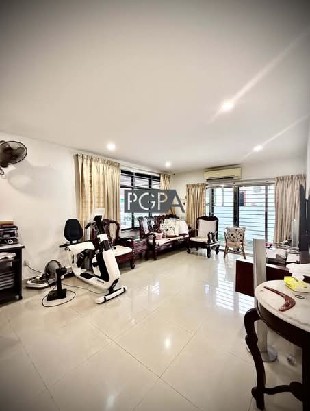 Rumah Berkembar untuk Dijual di Jelutong (Penang) - KK Kwok - Living Room - PropertyGuru.com.my