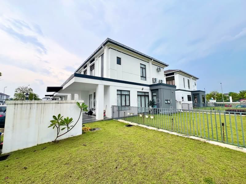 Rumah Teres untuk Dijual di Eco Grandeur (Puncak Alam) - Muhammad Ridhwan Mohd Huzairi - Exterior - PropertyGuru.com.my