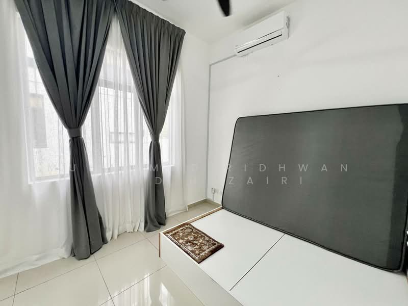 Rumah Teres untuk Dijual di Eco Grandeur (Puncak Alam) - Muhammad Ridhwan Mohd Huzairi - Bedroom - PropertyGuru.com.my