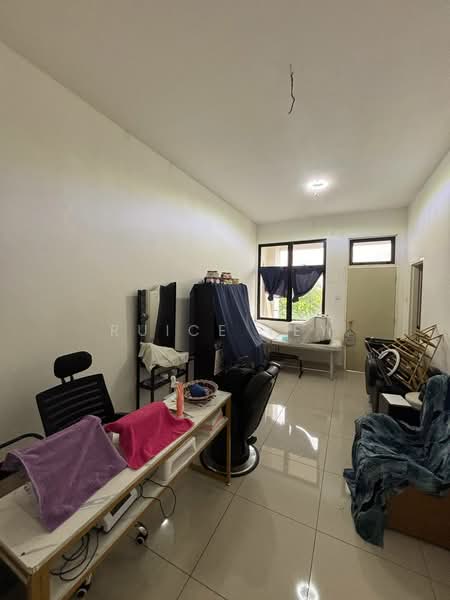 Semi-Detached House for Sale in Bandar Cemerlang (Ulu Tiram) - Ruice Tey - Interior - PropertyGuru.com.my