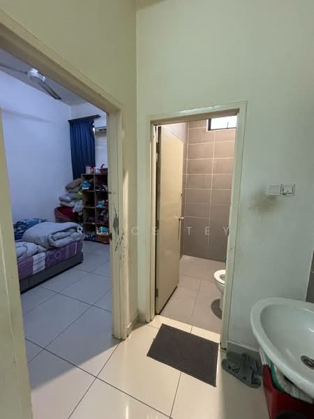 Semi-Detached House for Sale in Bandar Cemerlang (Ulu Tiram) - Ruice Tey - Bedroom - PropertyGuru.com.my