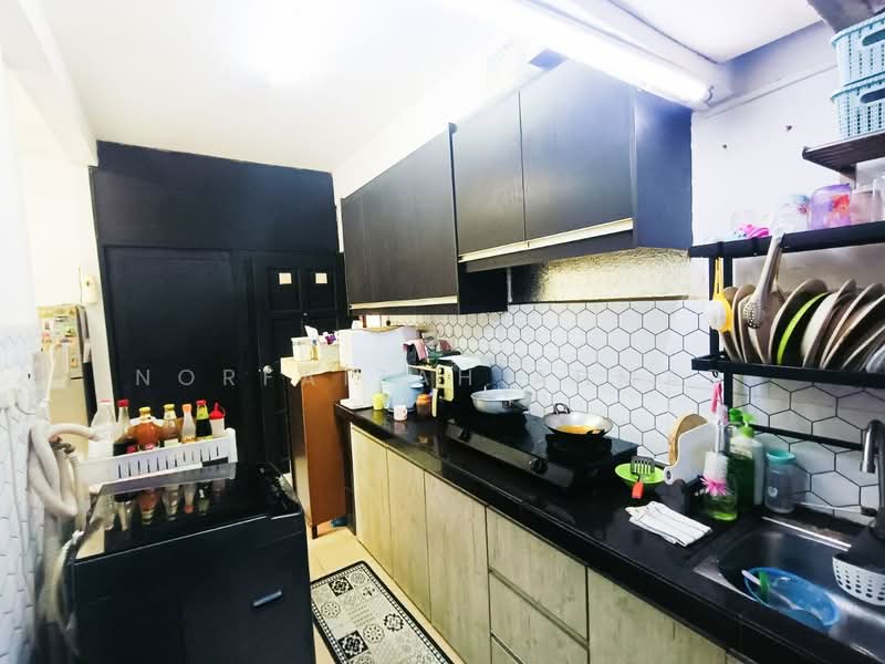 Apartment for Sale at Seri Ayu Apartment - Norfaizah Ahmad - Kitchen - PropertyGuru.com.my
