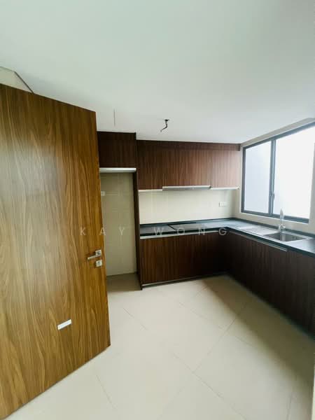 Servis Apartment untuk Dijual di Aragreens - Kay Wong - Kitchen - PropertyGuru.com.my