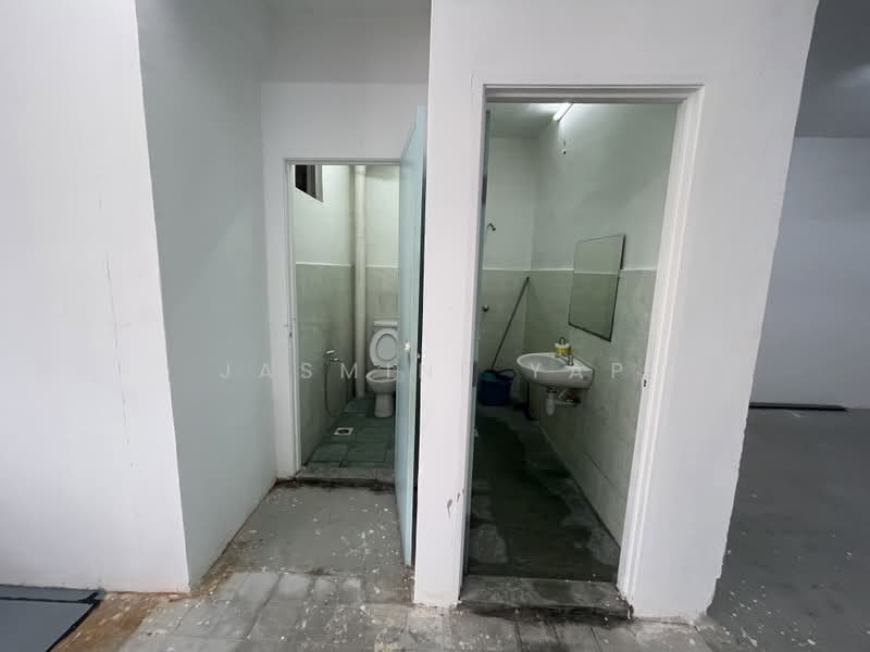 Shop / Office untuk Disewa di Pandan Indah (Ampang) - Jasmine Yap - Bathroom - PropertyGuru.com.my