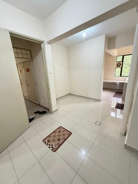Condominium for Sale at Templer Impian - Tom Yip - Entrance - PropertyGuru.com.my