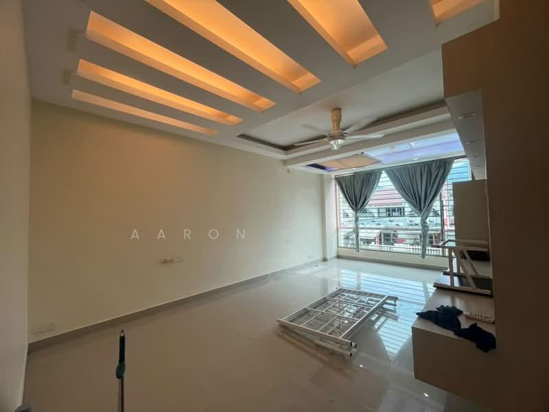 2-storey Terraced House for Rent in Taman Daya (Kepong) - Aaron Chong - Living Room - PropertyGuru.com.my