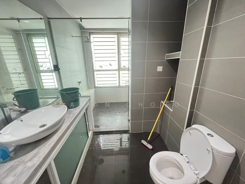 2-storey Terraced House for Rent in Taman Daya (Kepong) - Aaron Chong - Bathroom - PropertyGuru.com.my