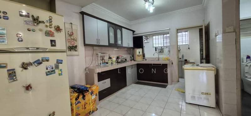 Rumah Teres 2-Tingkat untuk Dijual di Taman Sri Putra (Rawang) - Ean Leong - Kitchen - PropertyGuru.com.my