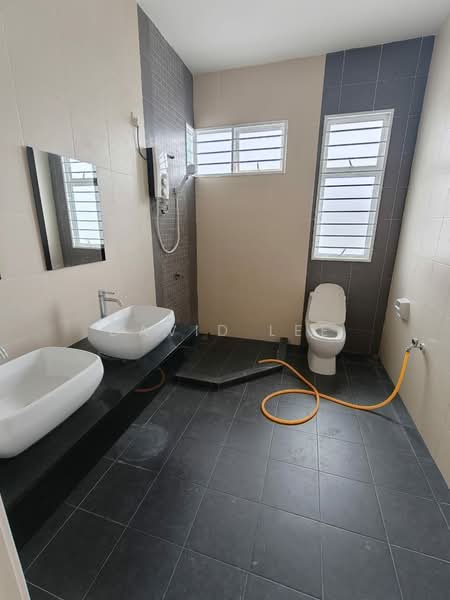 Rumah Teres 2 Tingkat untuk Dijual di Kampung Perlis (Bayan Lepas) - David Lee - Bathroom - PropertyGuru.com.my