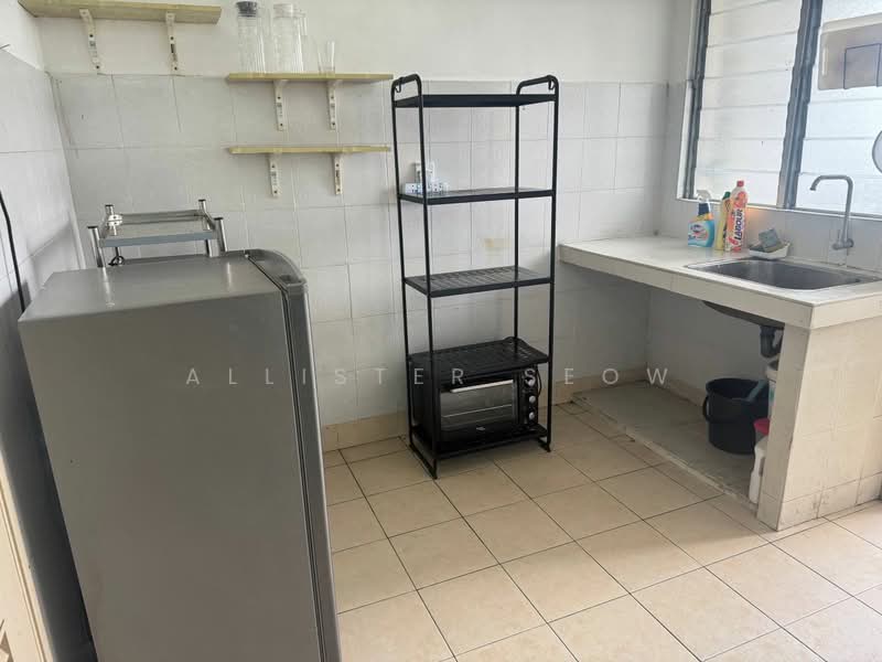 Apartment for Rent at Mutiara Perdana (Mutiara Court) - Allister Seow - Kitchen - PropertyGuru.com.my