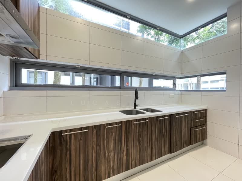 3.5-storey Terraced House for Sale in Desa Parkcity (Kuala Lumpur) - Lucas Toh - Kitchen - PropertyGuru.com.my