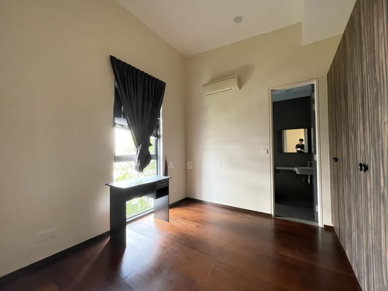 3.5-storey Terraced House for Sale in Desa Parkcity (Kuala Lumpur) - Lucas Toh - Study - PropertyGuru.com.my