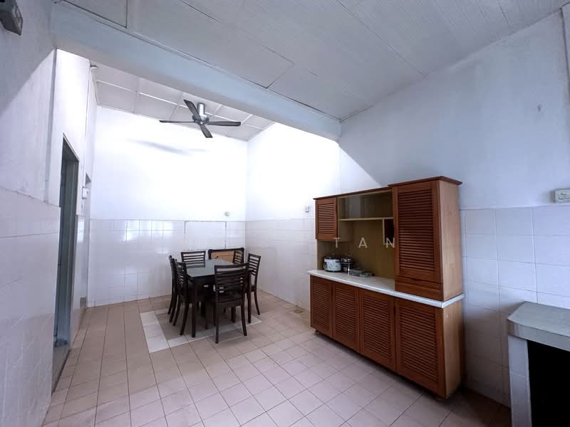 Rumah Teres 1 Tingkat untuk Dijual di Bukit Indah (Iskandar Puteri (Nusajaya)) - Erness Tan - Kitchen - PropertyGuru.com.my