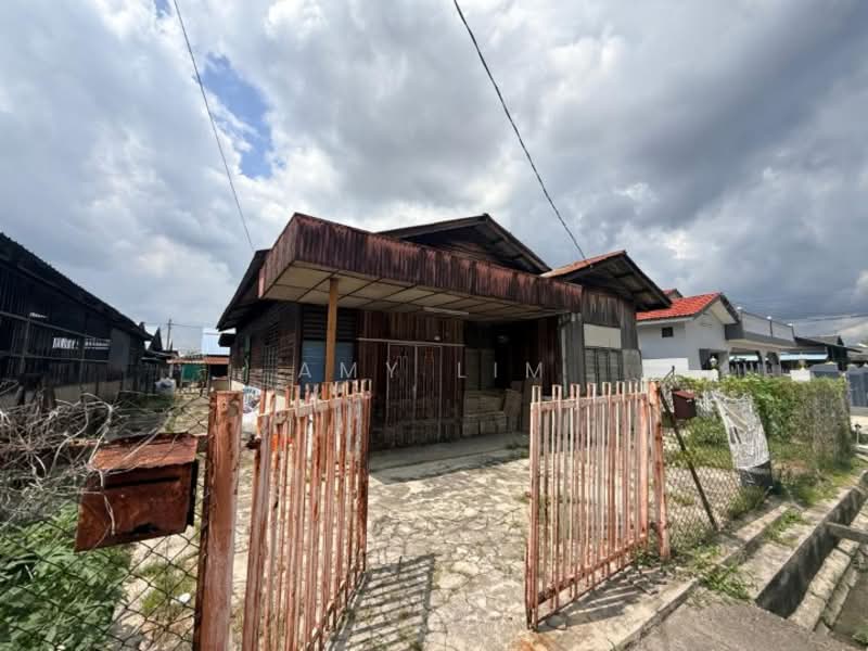 Tanah Kediaman untuk Dijual di Kampung Sungai Jarom (Jenjarom) - Amy Lim - Exterior - PropertyGuru.com.my