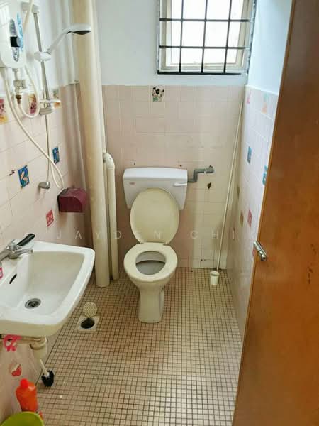 Pangsapuri untuk Dijual di Winner Court A - Jayden Chik - Bathroom - PropertyGuru.com.my