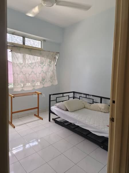 Kondominium untuk Dijual di Kelana Puteri - May Chen - Bedroom - PropertyGuru.com.my
