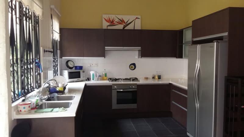 3-storey Terraced House for Sale in Tanjung Bungah (Penang) - Stephanie Lim - Kitchen - PropertyGuru.com.my
