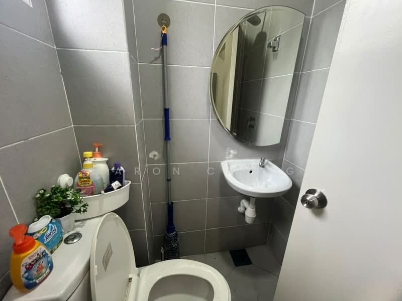 2-storey Terraced House for Rent in Taman Daya (Kepong) - Aaron Chong - Bathroom - PropertyGuru.com.my